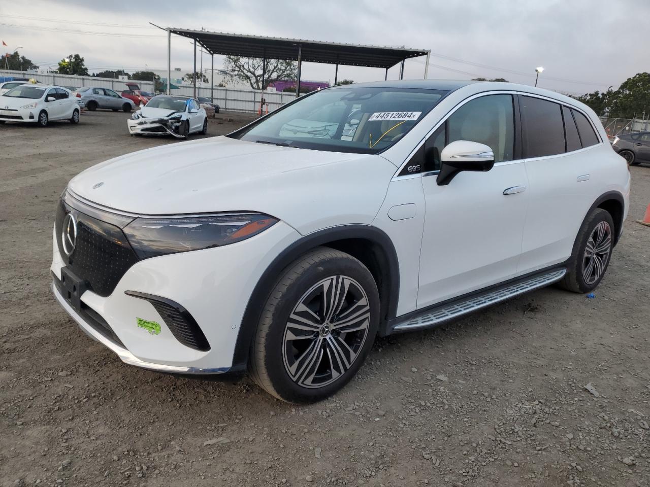 Автомобиль MERCEDES-BENZ EQS SUV 450+ 2023 | GrandCar