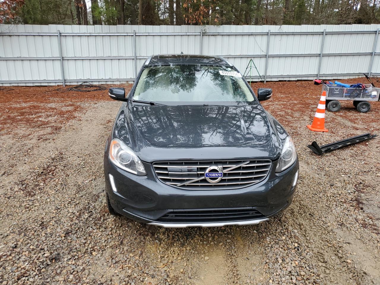 Автомобіль VOLVO XC60 T5 PLATINUM 2016 | GrandCar Автомобіль VOLVO XC60 T5 PLATINUM 2016 | GrandCar