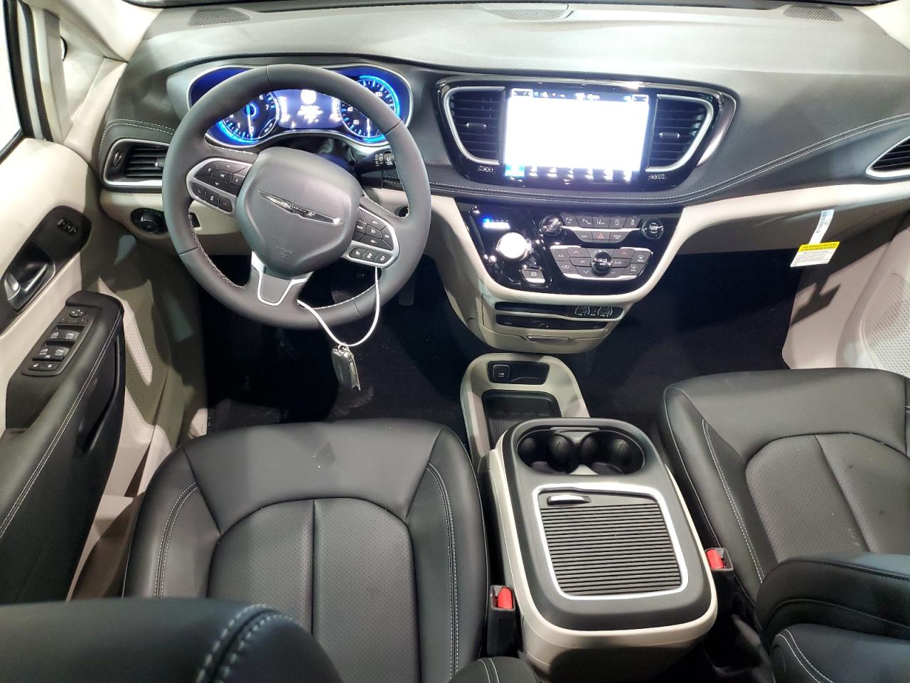 Автомобиль CHRYSLER PACIFICA TOURING L 2023 | GrandCar Автомобиль CHRYSLER PACIFICA TOURING L 2023 | GrandCar
