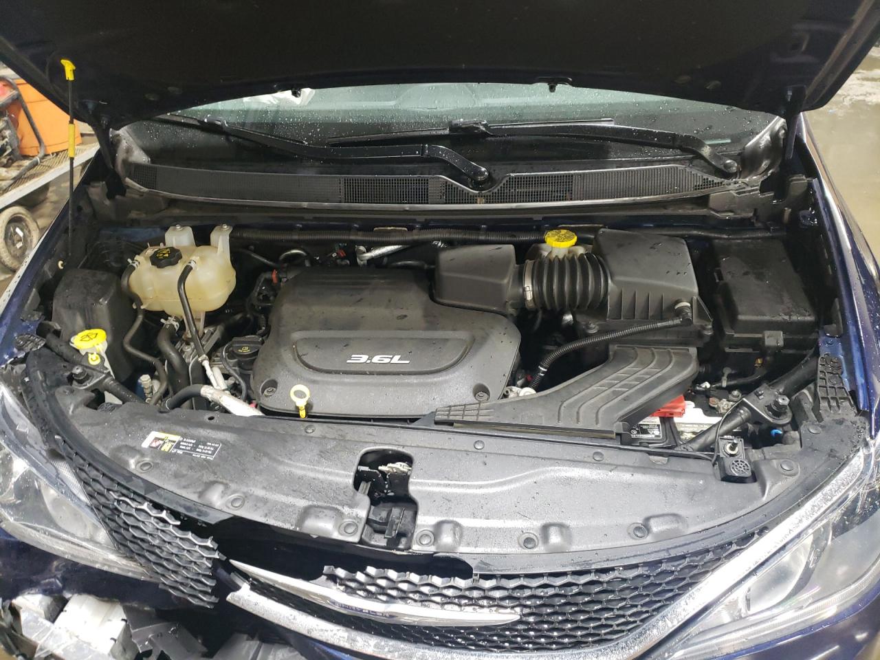 Автомобиль CHRYSLER PACIFICA TOURING L PLUS 2017 | GrandCar Автомобиль CHRYSLER PACIFICA TOURING L PLUS 2017 | GrandCar