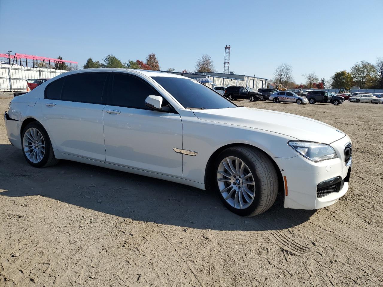 Автомобіль BMW 750 LXI 2015 | GrandCar Автомобіль BMW 750 LXI 2015 | GrandCar