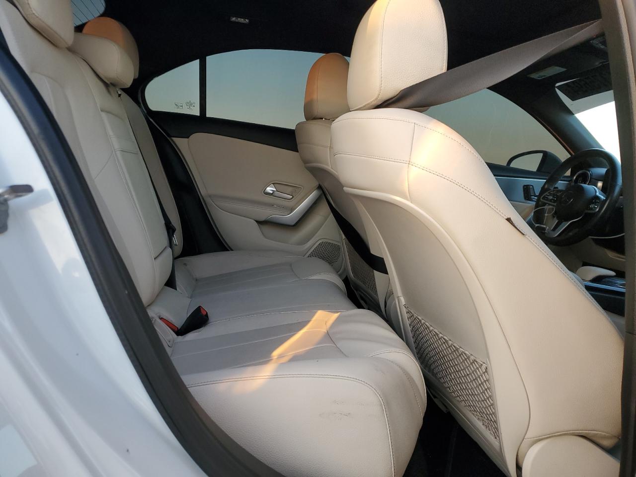 Автомобиль MERCEDES-BENZ A 220 4MATIC 2020 | GrandCar Автомобиль MERCEDES-BENZ A 220 4MATIC 2020 | GrandCar