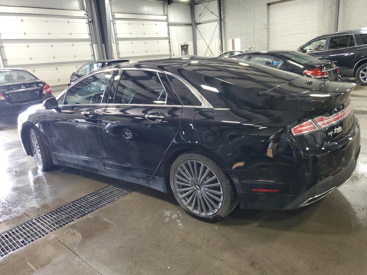 Автомобиль LINCOLN MKZ RESERVE 2017 | GrandCar Автомобиль LINCOLN MKZ RESERVE 2017 | GrandCar