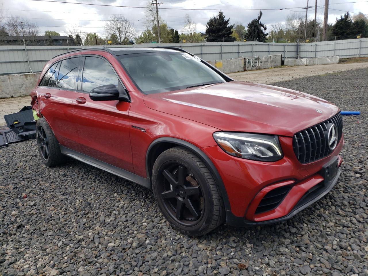 Автомобиль MERCEDES-BENZ GLC 63 4MATIC AMG 2019 | GrandCar Автомобиль MERCEDES-BENZ GLC 63 4MATIC AMG 2019 | GrandCar