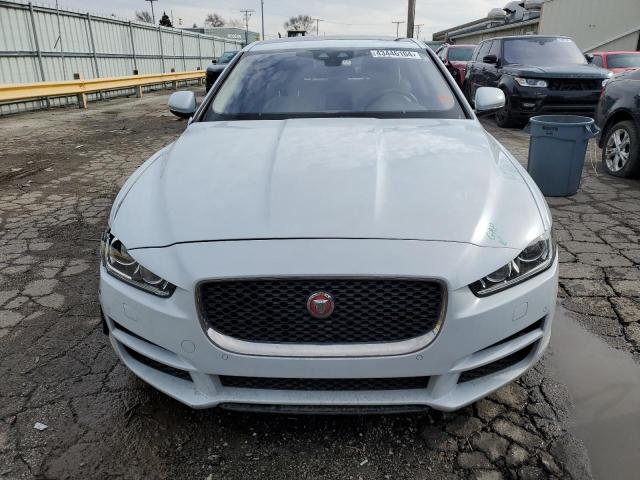 Автомобиль JAGUAR XE PRESTIGE 2018 | GrandCar Автомобиль JAGUAR XE PRESTIGE 2018 | GrandCar