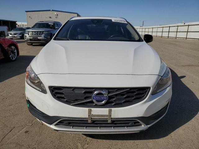 Автомобиль VOLVO V60 CROSS COUNTRY PREMIER 2018 | GrandCar Автомобиль VOLVO V60 CROSS COUNTRY PREMIER 2018 | GrandCar