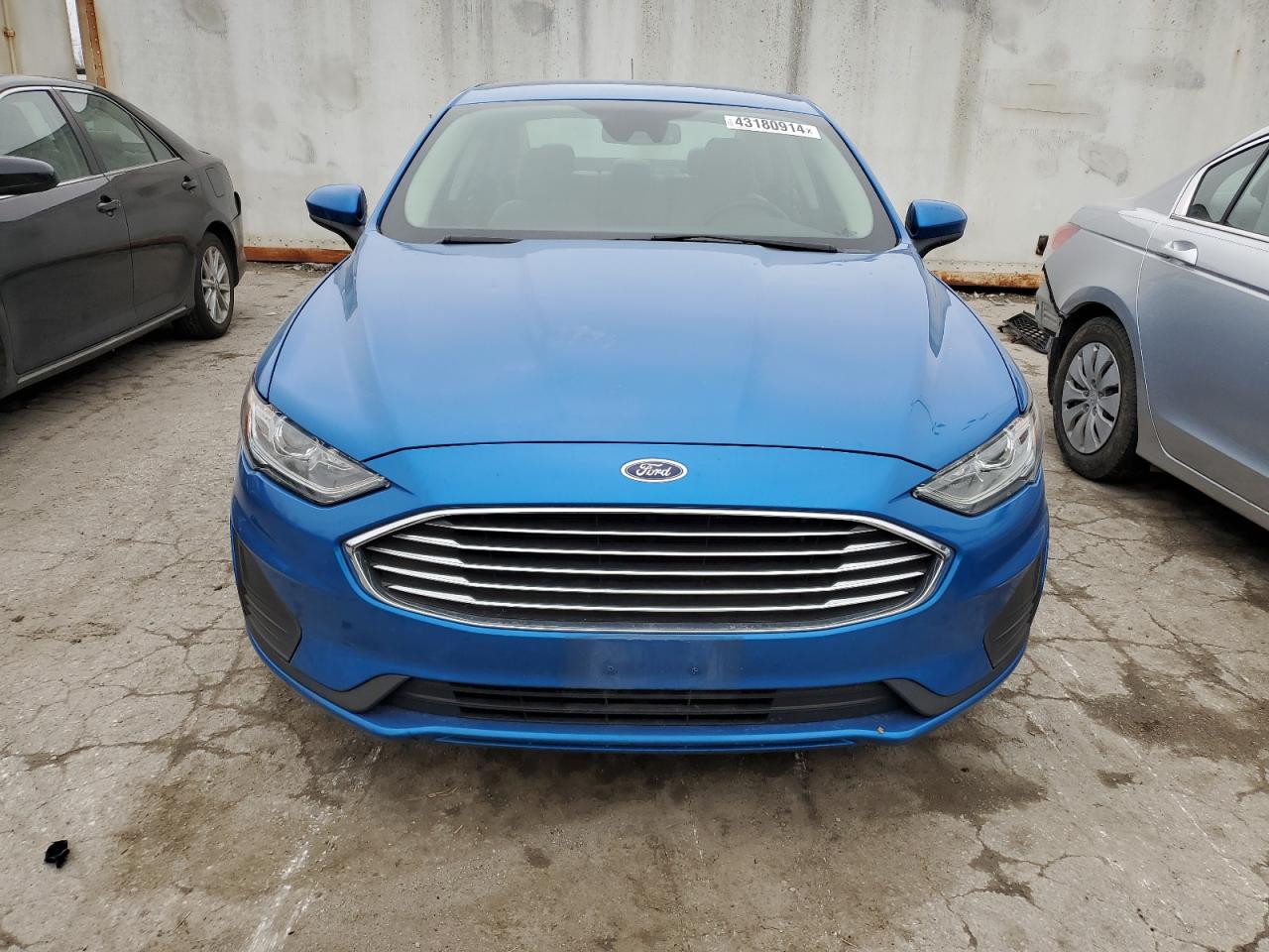 Автомобиль FORD FUSION S 2019 | GrandCar Автомобиль FORD FUSION S 2019 | GrandCar