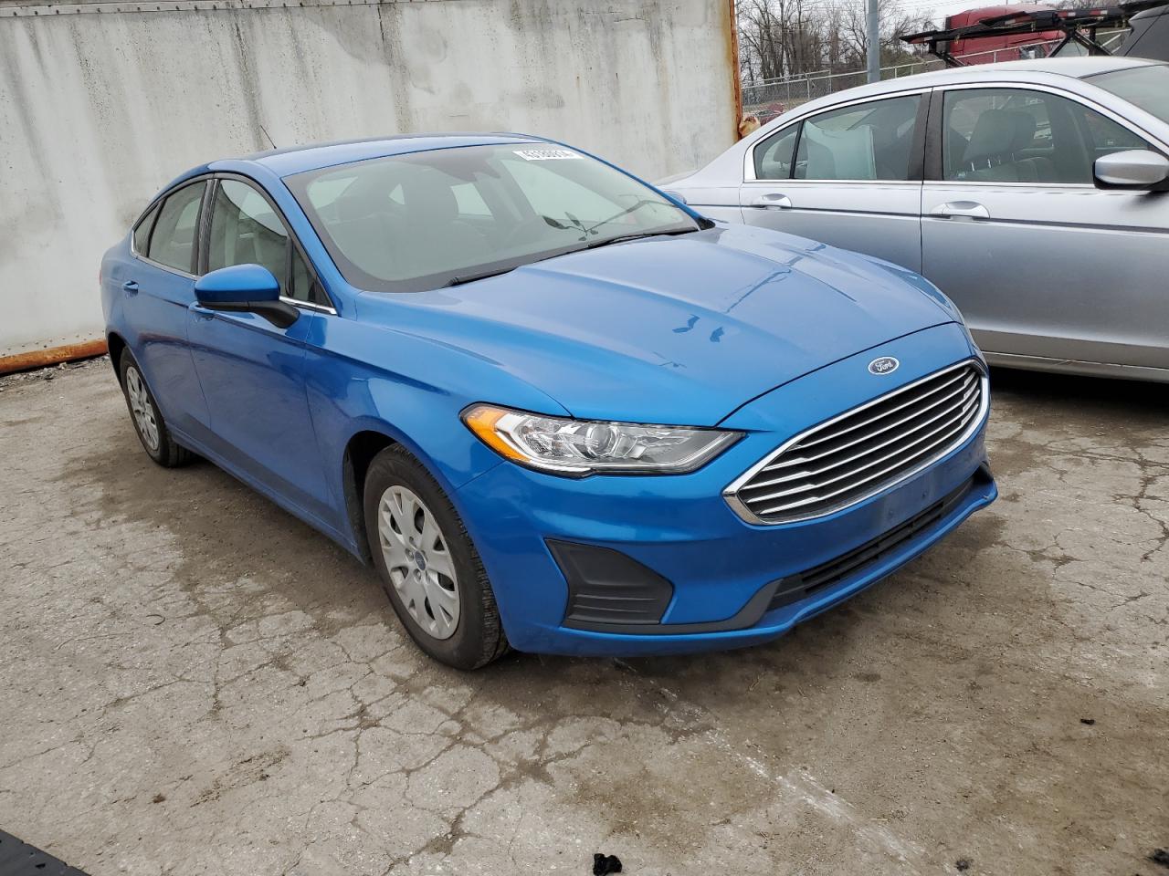 Автомобиль FORD FUSION S 2019 | GrandCar Автомобиль FORD FUSION S 2019 | GrandCar