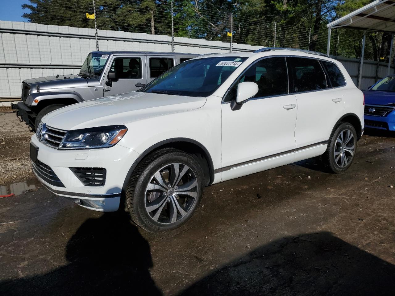 Автомобиль VOLKSWAGEN TOUAREG WOLFSBURG 2017 | GrandCar