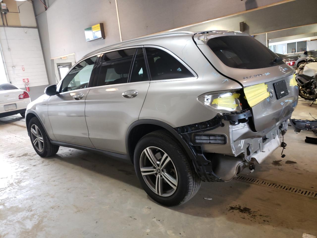 Автомобіль MERCEDES-BENZ GLC 300 4MATIC 2020 | GrandCar Автомобіль MERCEDES-BENZ GLC 300 4MATIC 2020 | GrandCar