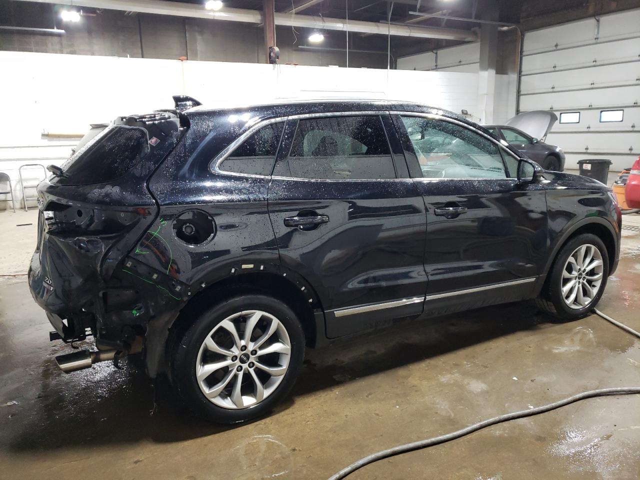 Автомобиль LINCOLN MKC SELECT 2016 | GrandCar Автомобиль LINCOLN MKC SELECT 2016 | GrandCar