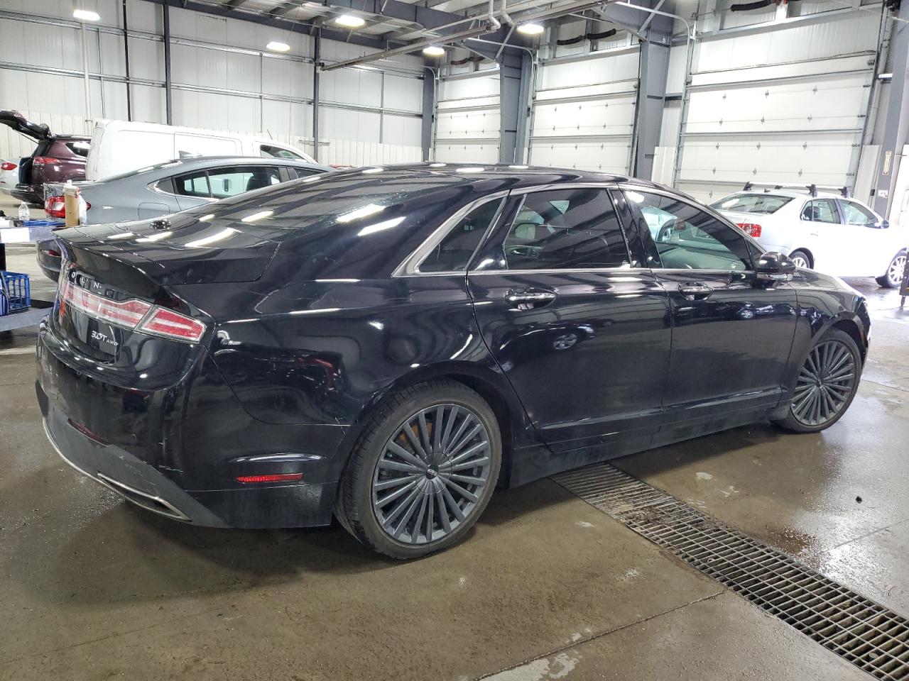 Автомобиль LINCOLN MKZ RESERVE 2017 | GrandCar Автомобиль LINCOLN MKZ RESERVE 2017 | GrandCar