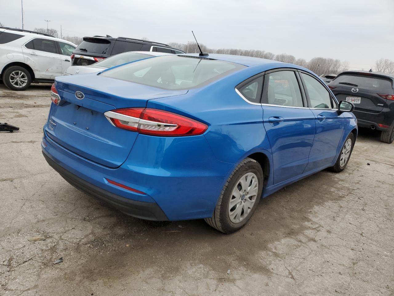 Автомобиль FORD FUSION S 2019 | GrandCar Автомобиль FORD FUSION S 2019 | GrandCar
