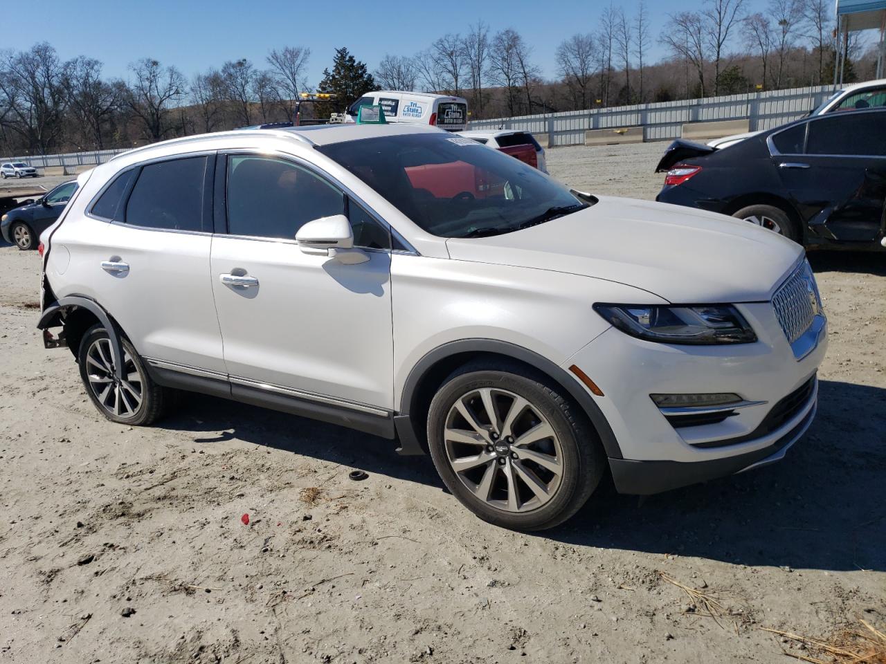 Автомобиль LINCOLN MKC RESERVE 2019 | GrandCar Автомобиль LINCOLN MKC RESERVE 2019 | GrandCar
