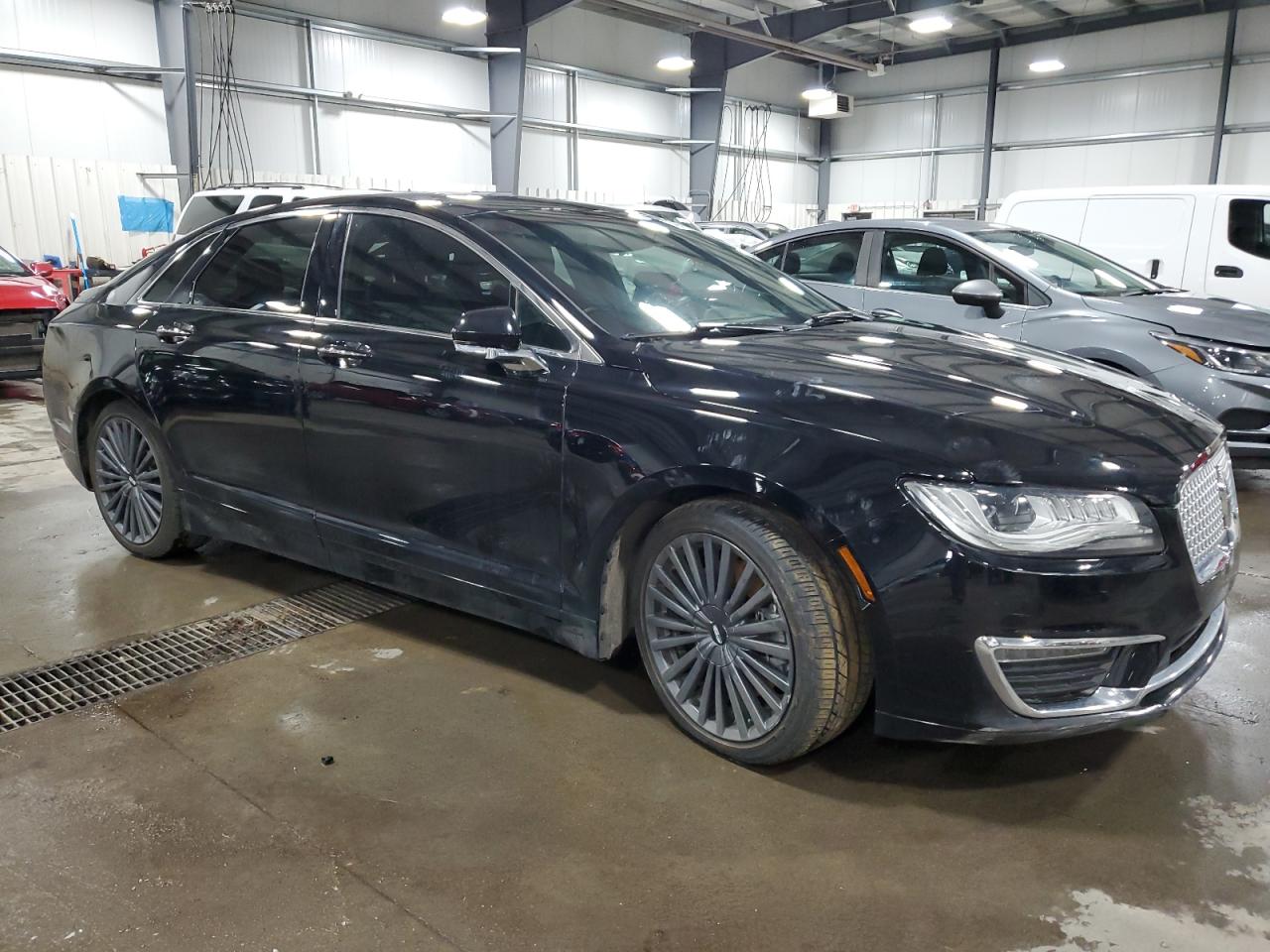 Автомобиль LINCOLN MKZ RESERVE 2017 | GrandCar Автомобиль LINCOLN MKZ RESERVE 2017 | GrandCar