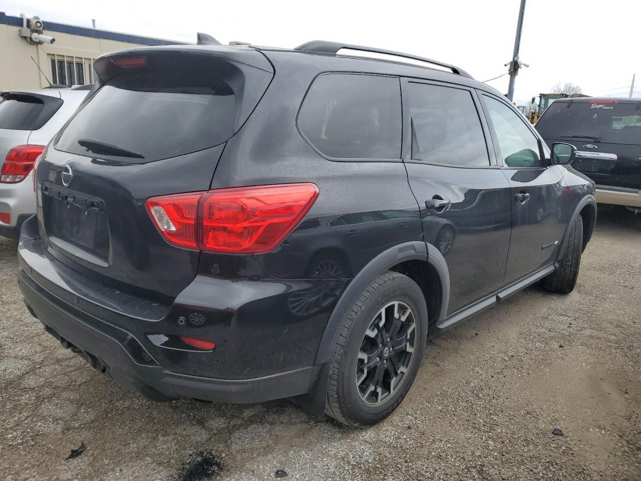 Автомобиль NISSAN PATHFINDER SV 2019 | GrandCar Автомобиль NISSAN PATHFINDER SV 2019 | GrandCar