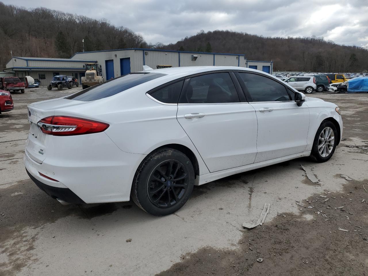 Автомобиль FORD FUSION SE 2020 | GrandCar Автомобиль FORD FUSION SE 2020 | GrandCar
