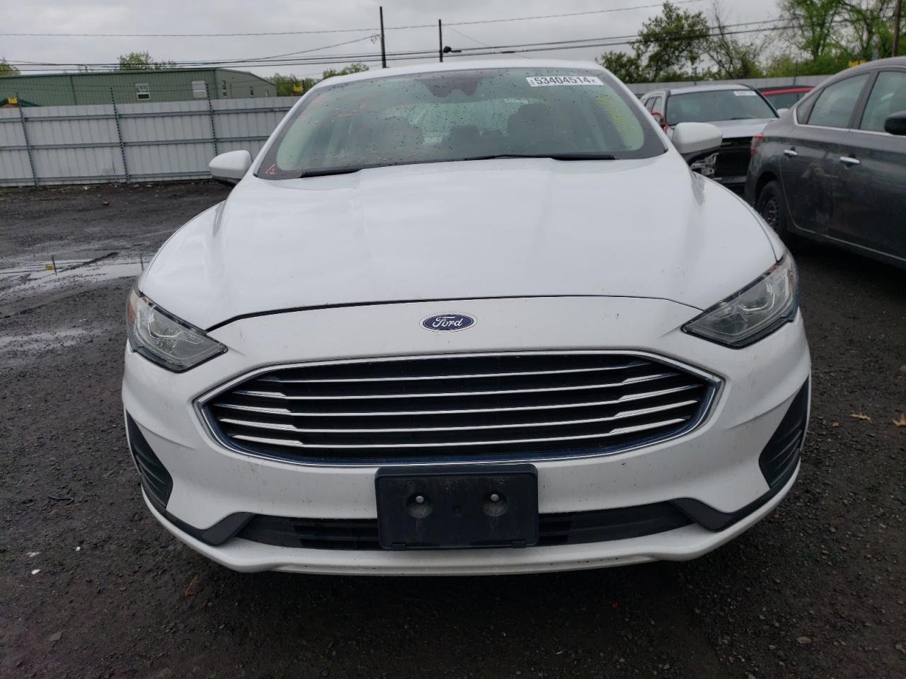 Автомобиль FORD FUSION SE 2019 | GrandCar Автомобиль FORD FUSION SE 2019 | GrandCar