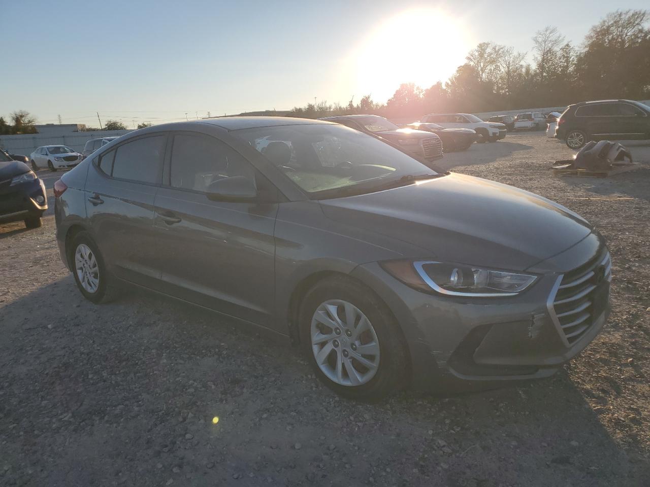 Автомобиль HYUNDAI ELANTRA SE 2018 | GrandCar Автомобиль HYUNDAI ELANTRA SE 2018 | GrandCar