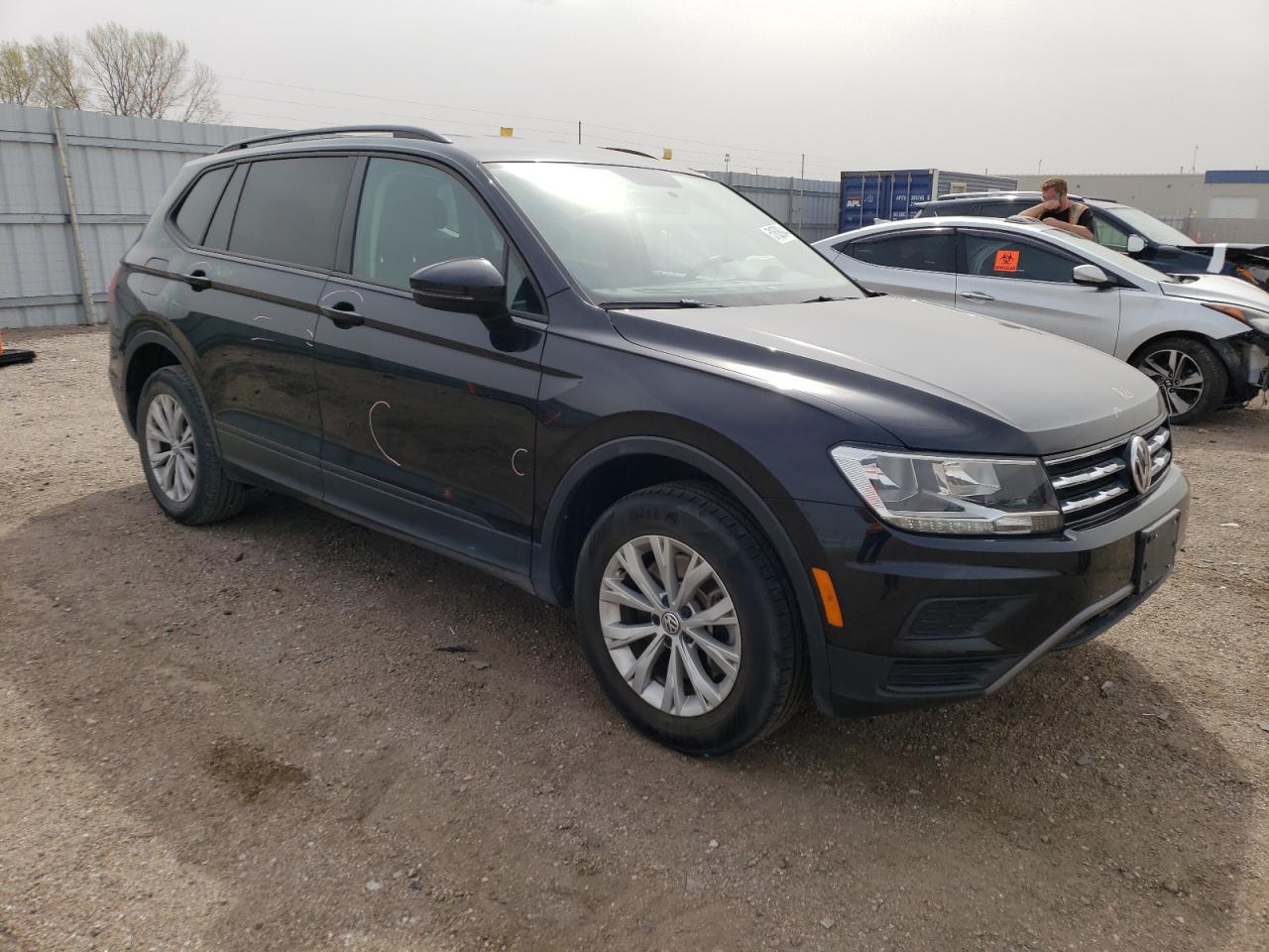 Автомобиль VOLKSWAGEN TIGUAN S 2020 | GrandCar Автомобиль VOLKSWAGEN TIGUAN S 2020 | GrandCar