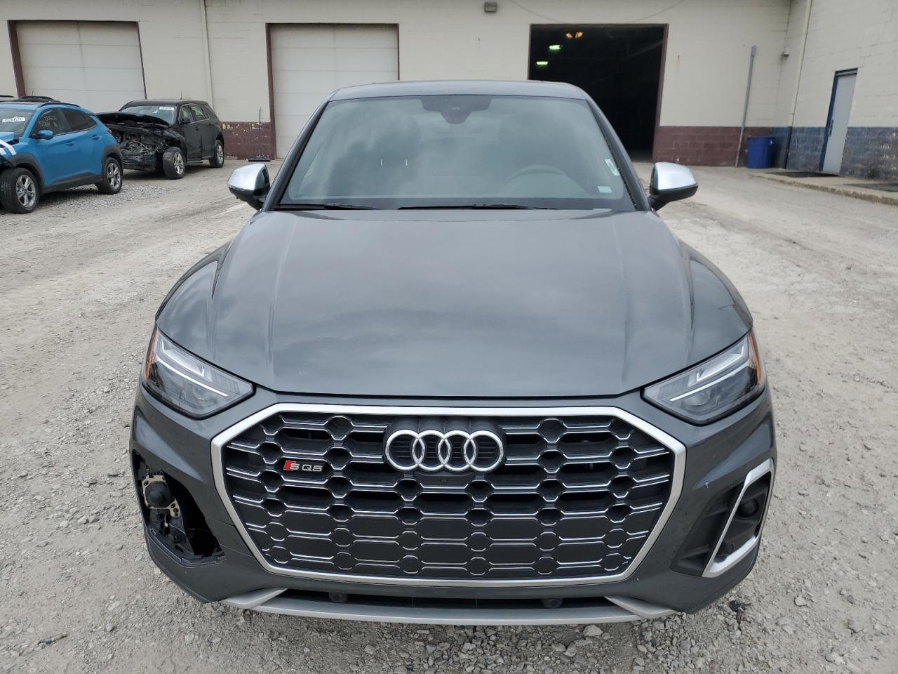 Автомобиль AUDI SQ5 SPORTBACK PREMIUM PLUS 2023 | GrandCar Автомобиль AUDI SQ5 SPORTBACK PREMIUM PLUS 2023 | GrandCar