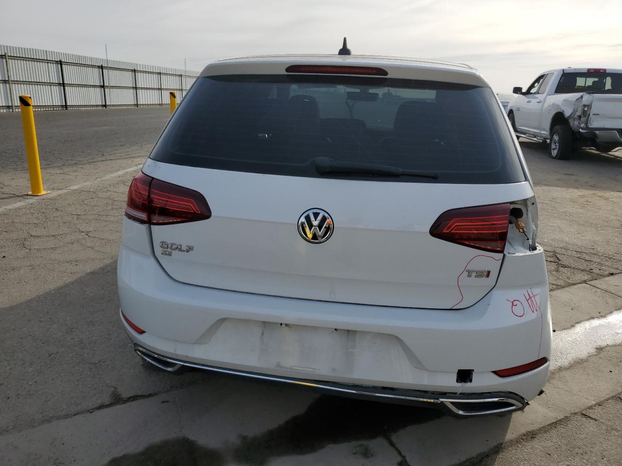 Автомобиль VOLKSWAGEN GOLF S 2018 | GrandCar Автомобиль VOLKSWAGEN GOLF S 2018 | GrandCar