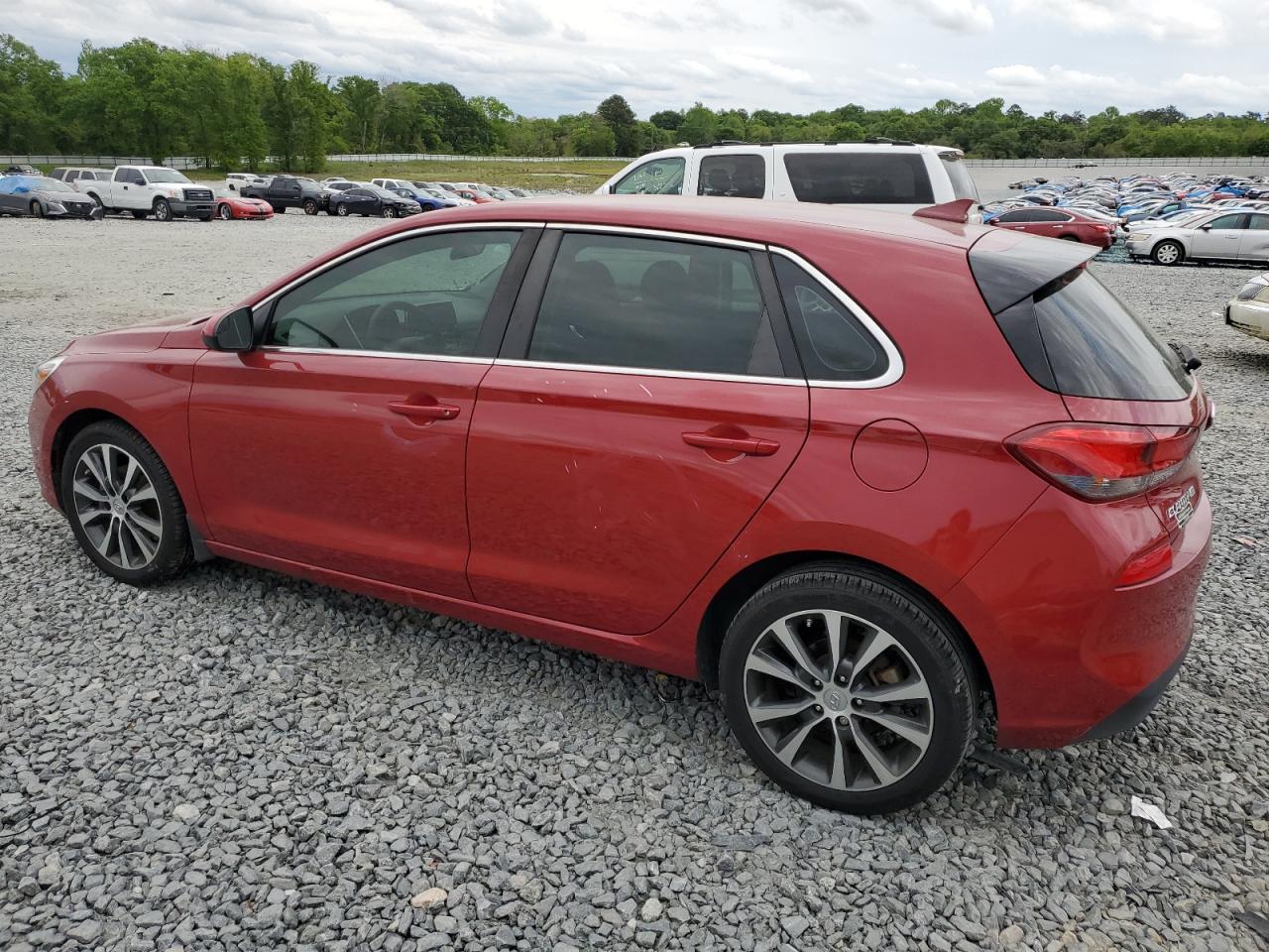 Автомобиль HYUNDAI ELANTRA GT 2018 | GrandCar Автомобиль HYUNDAI ELANTRA GT 2018 | GrandCar