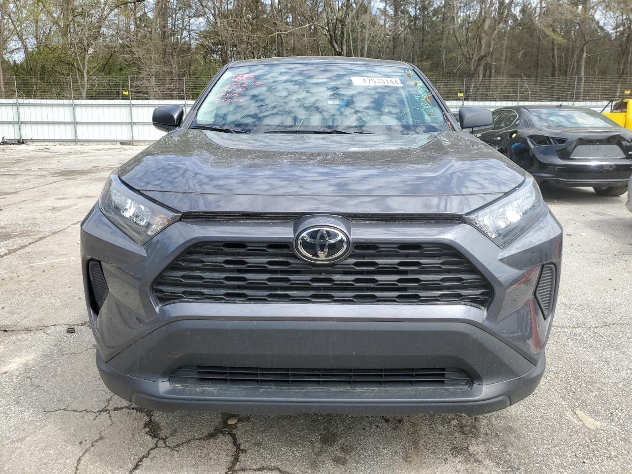 Автомобиль TOYOTA RAV4 LE 2022 | GrandCar Автомобиль TOYOTA RAV4 LE 2022 | GrandCar