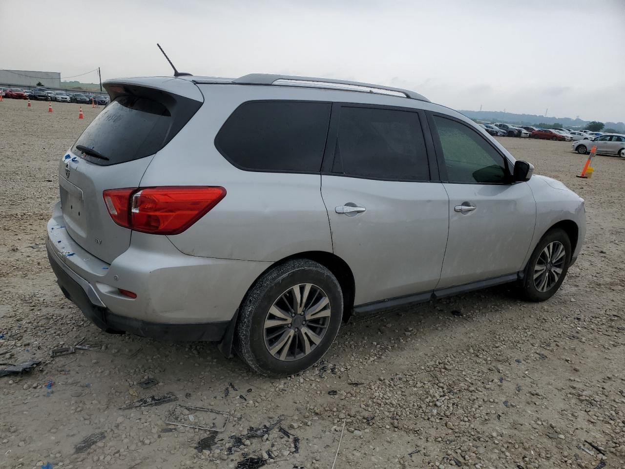 Автомобиль NISSAN PATHFINDER SV 2017 | GrandCar Автомобиль NISSAN PATHFINDER SV 2017 | GrandCar