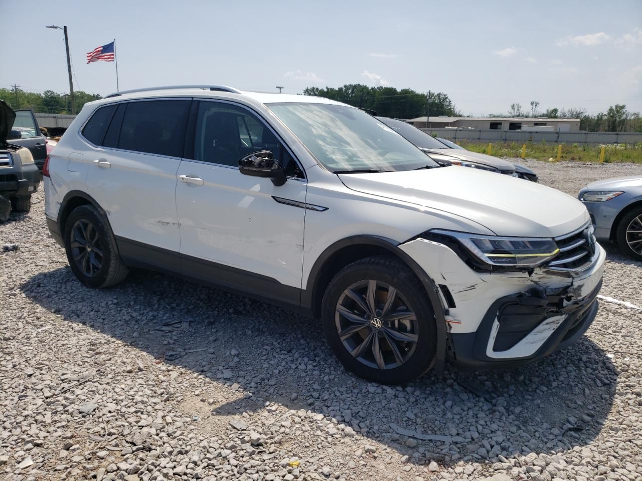 Автомобіль VOLKSWAGEN TIGUAN SE 2022 | GrandCar Автомобіль VOLKSWAGEN TIGUAN SE 2022 | GrandCar