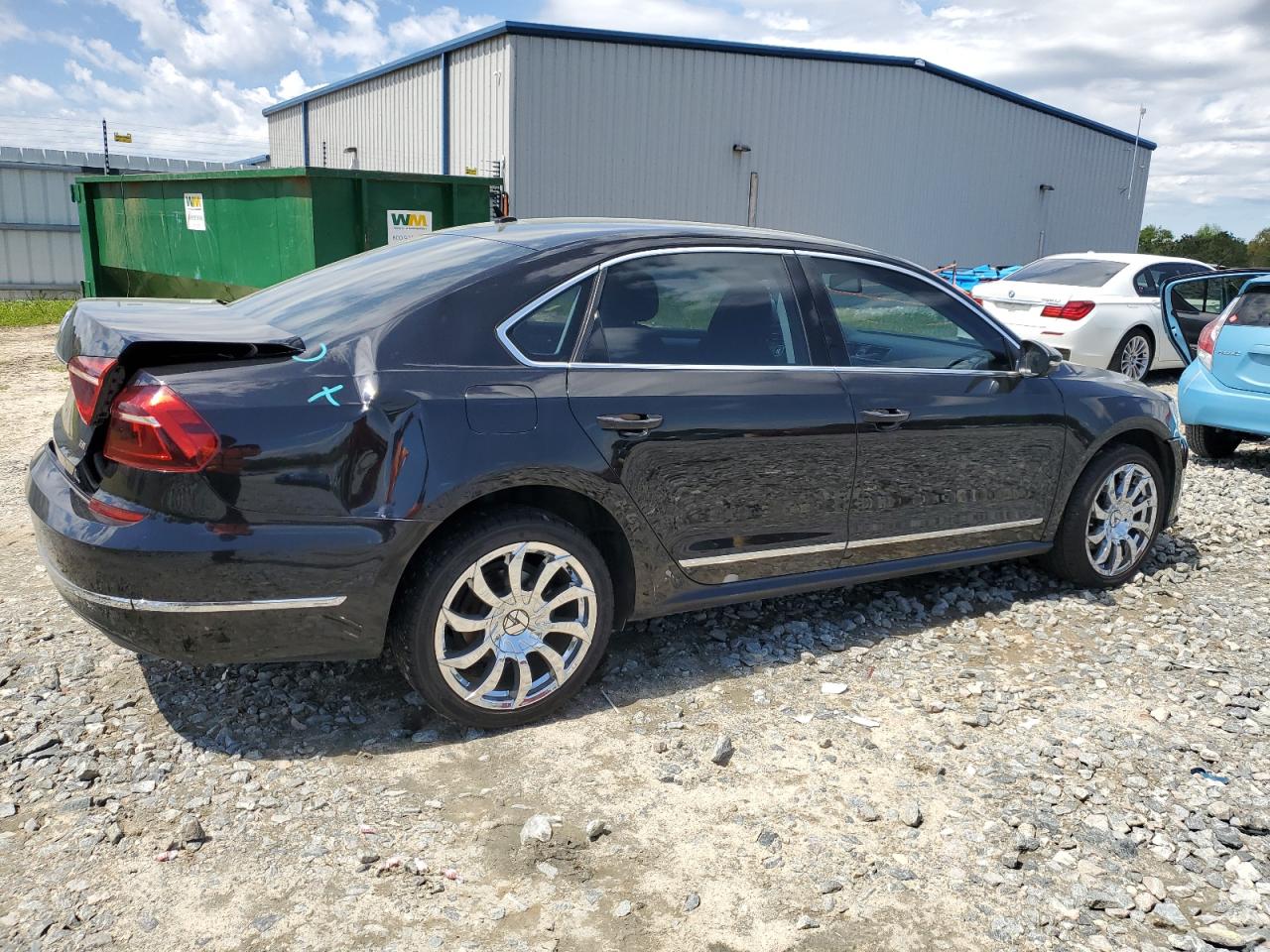 Автомобиль VOLKSWAGEN PASSAT S 2017 | GrandCar Автомобиль VOLKSWAGEN PASSAT S 2017 | GrandCar