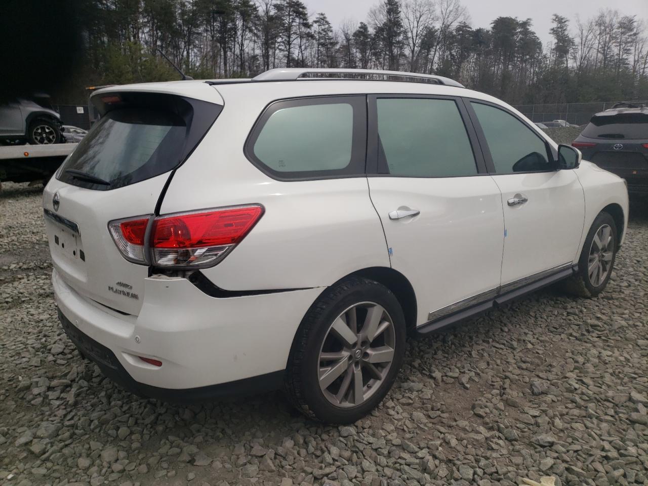Автомобіль NISSAN PATHFINDER PLATINUM 2014 | GrandCar Автомобіль NISSAN PATHFINDER PLATINUM 2014 | GrandCar