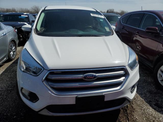 Автомобіль FORD ESCAPE SE 2017 | GrandCar Автомобіль FORD ESCAPE SE 2017 | GrandCar