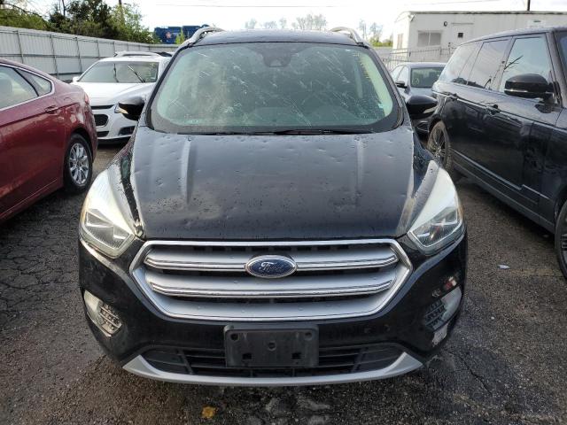Автомобіль FORD ESCAPE TITANIUM 2017 | GrandCar Автомобіль FORD ESCAPE TITANIUM 2017 | GrandCar