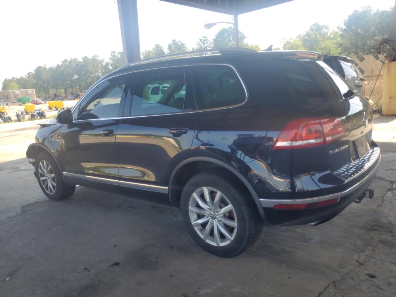 Автомобиль VOLKSWAGEN TOUAREG SPORT 2017 | GrandCar Автомобиль VOLKSWAGEN TOUAREG SPORT 2017 | GrandCar