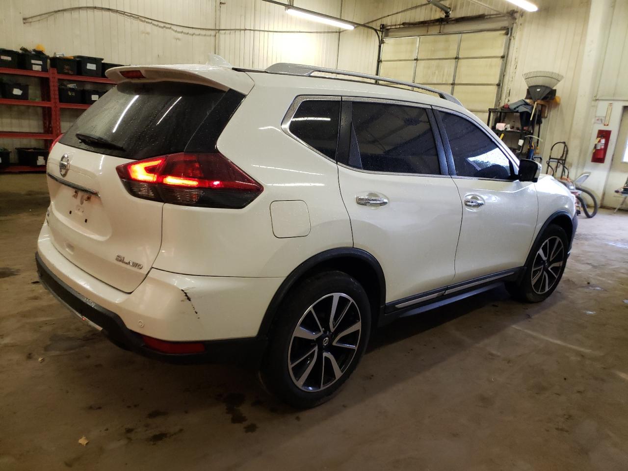 Автомобіль NISSAN ROGUE SL 2019 | GrandCar Автомобіль NISSAN ROGUE SL 2019 | GrandCar