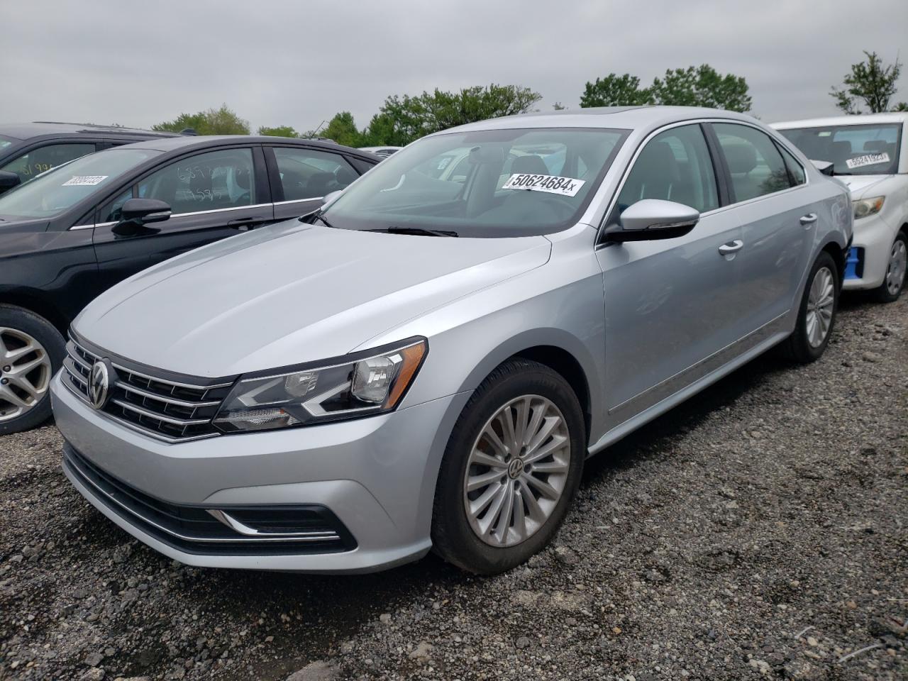 Автомобиль VOLKSWAGEN PASSAT SE 2017 | GrandCar Автомобиль VOLKSWAGEN PASSAT SE 2017 | GrandCar