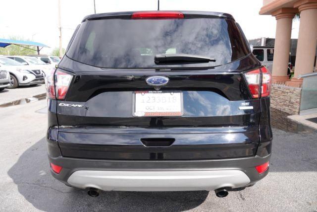 Автомобіль FORD ESCAPE SE 2018 | GrandCar Автомобіль FORD ESCAPE SE 2018 | GrandCar