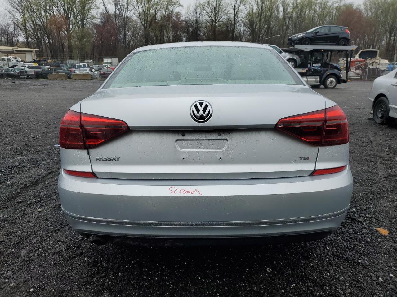 Автомобиль VOLKSWAGEN PASSAT S 2018 | GrandCar Автомобиль VOLKSWAGEN PASSAT S 2018 | GrandCar