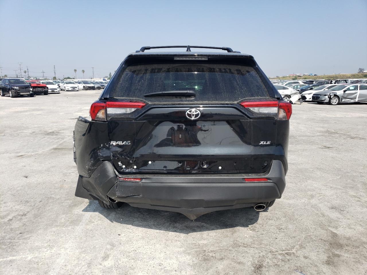 Автомобиль TOYOTA RAV4 XLE 2022 | GrandCar Автомобиль TOYOTA RAV4 XLE 2022 | GrandCar