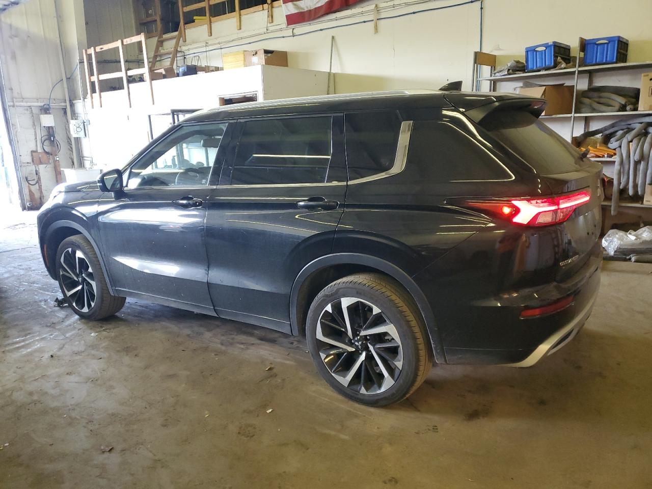 Автомобіль MITSUBISHI OUTLANDER SEL 2022 | GrandCar Автомобіль MITSUBISHI OUTLANDER SEL 2022 | GrandCar