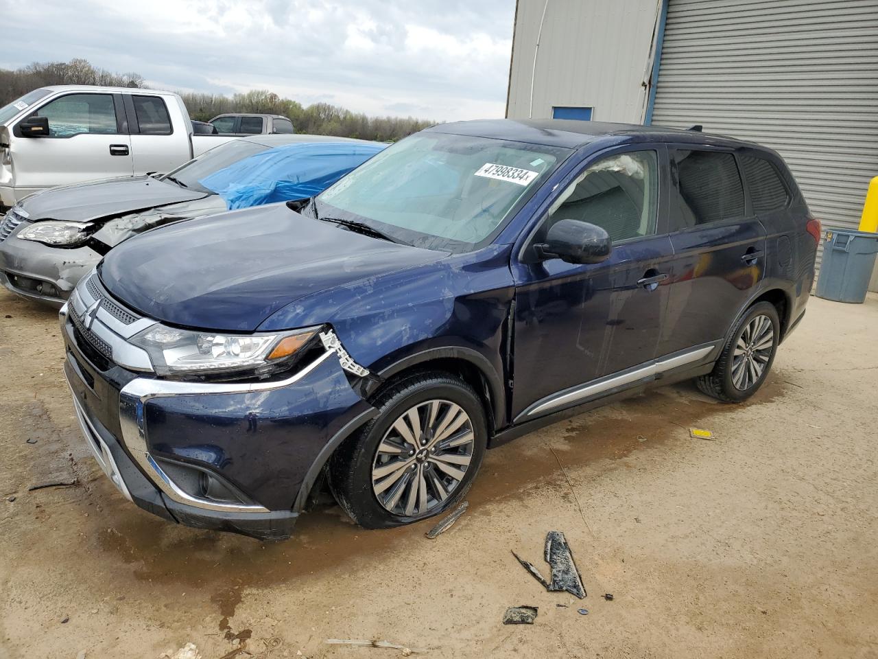 Автомобиль MITSUBISHI OUTLANDER ES 2020 | GrandCar Автомобиль MITSUBISHI OUTLANDER ES 2020 | GrandCar