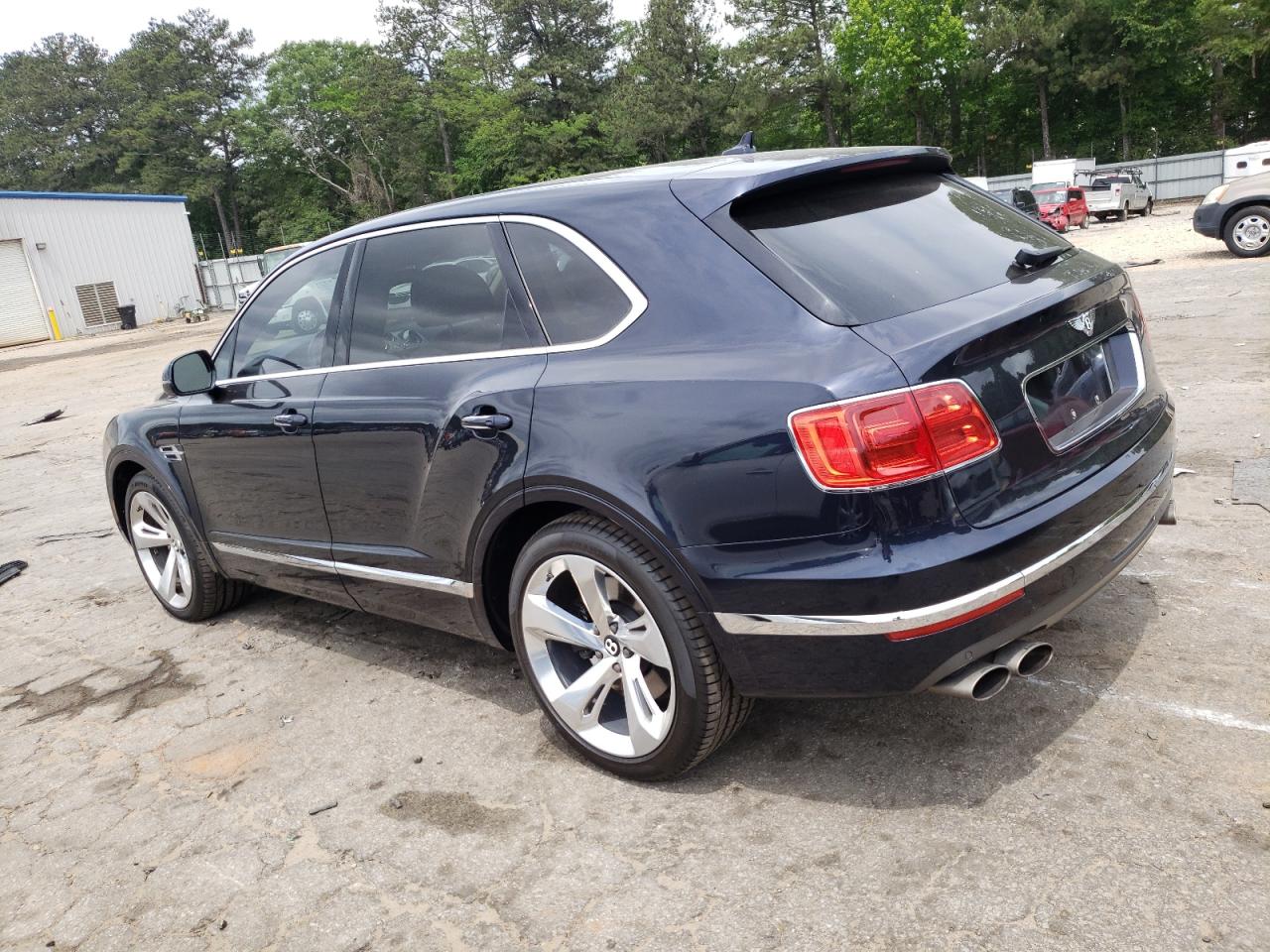 Автомобиль BENTLEY BENTAYGA 2018 | GrandCar Автомобиль BENTLEY BENTAYGA 2018 | GrandCar