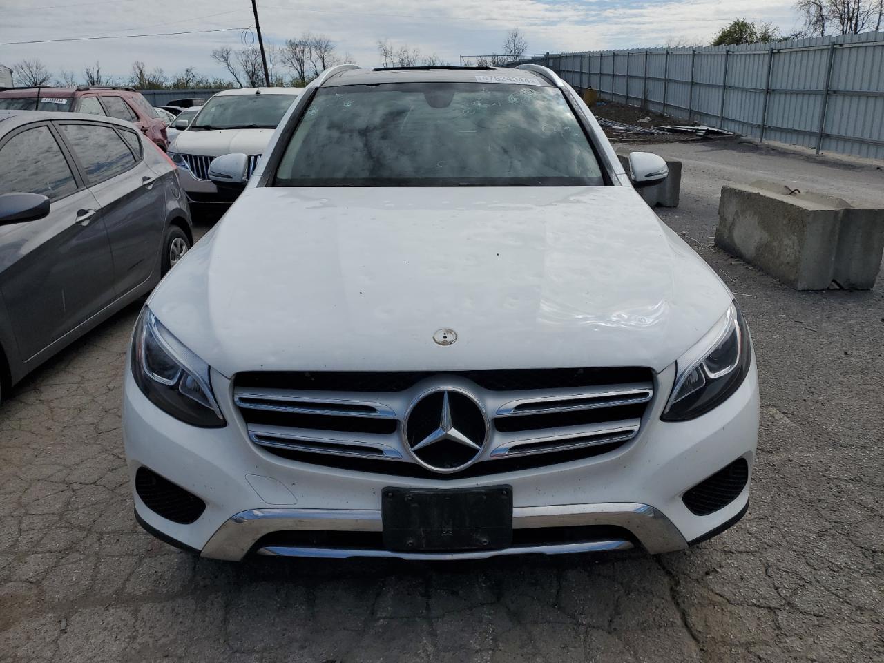 Автомобіль MERCEDES-BENZ GLC 300 4MATIC 2019 | GrandCar Автомобіль MERCEDES-BENZ GLC 300 4MATIC 2019 | GrandCar