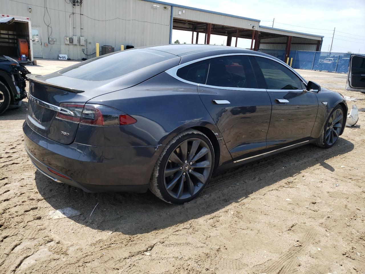 Автомобіль TESLA MODEL S 2015 | GrandCar Автомобіль TESLA MODEL S 2015 | GrandCar