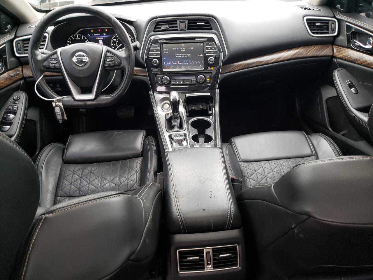Автомобиль NISSAN MAXIMA 3.5 PLATINUM 2017 | GrandCar Автомобиль NISSAN MAXIMA 3.5 PLATINUM 2017 | GrandCar