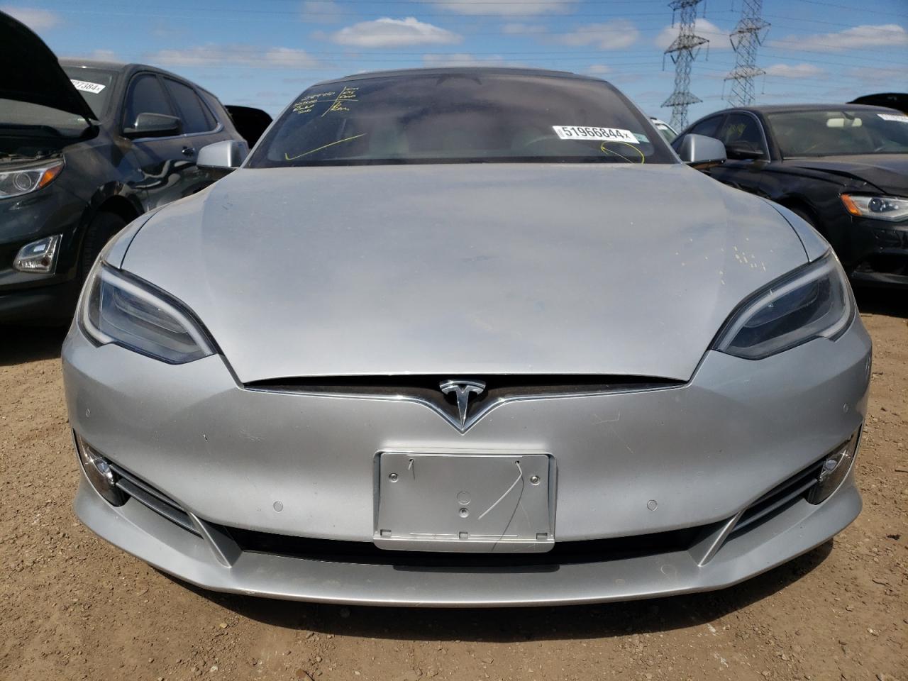 Автомобіль TESLA MODEL S 2018 | GrandCar Автомобіль TESLA MODEL S 2018 | GrandCar