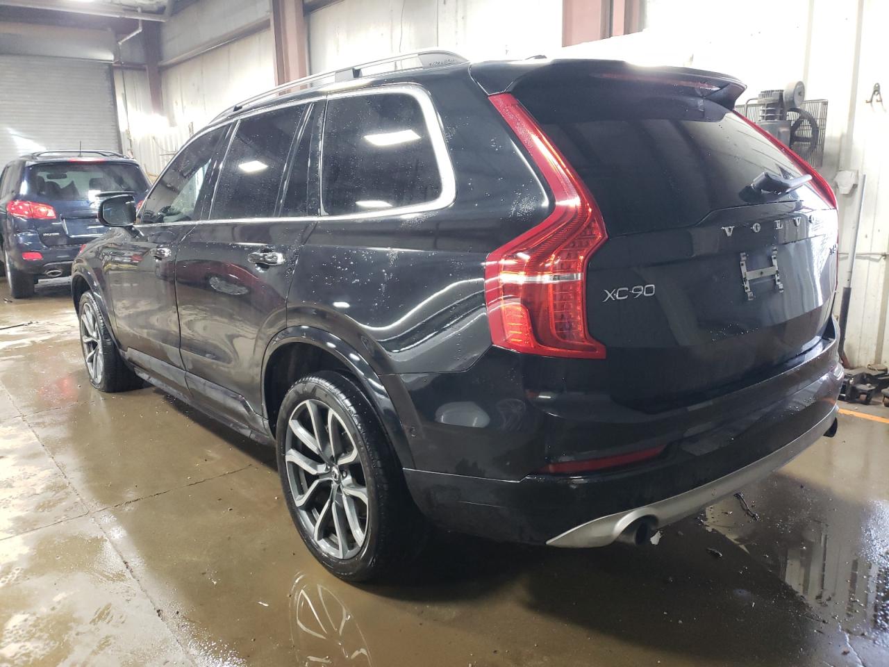 Автомобіль VOLVO XC90 T5 2018 | GrandCar Автомобіль VOLVO XC90 T5 2018 | GrandCar