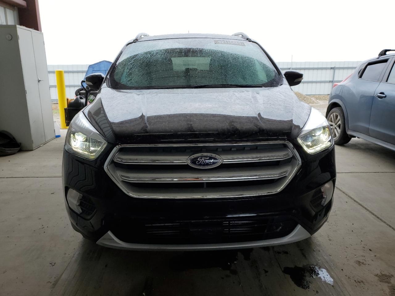Автомобиль FORD ESCAPE TITANIUM 2019 | GrandCar Автомобиль FORD ESCAPE TITANIUM 2019 | GrandCar