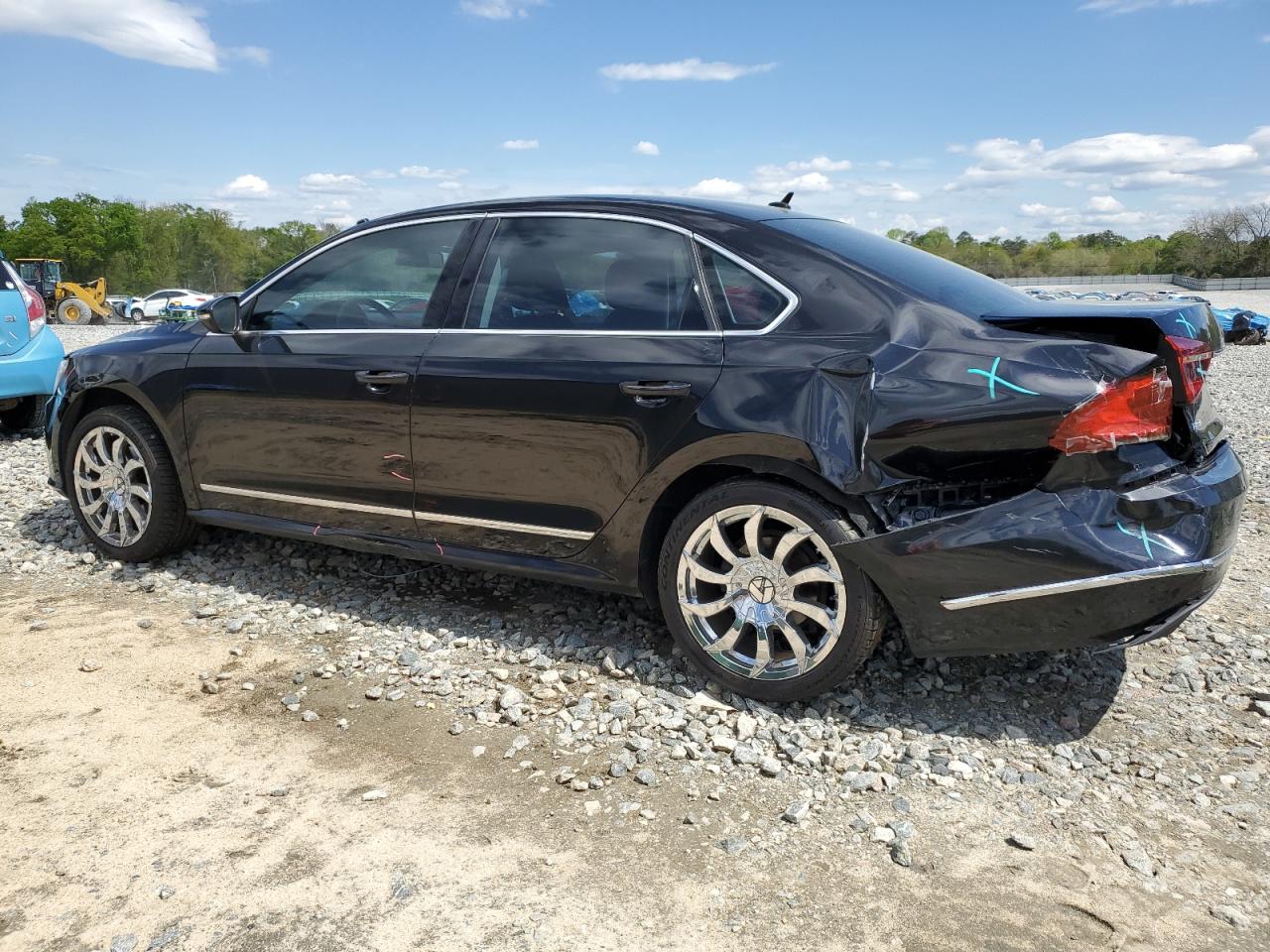 Автомобиль VOLKSWAGEN PASSAT S 2017 | GrandCar Автомобиль VOLKSWAGEN PASSAT S 2017 | GrandCar